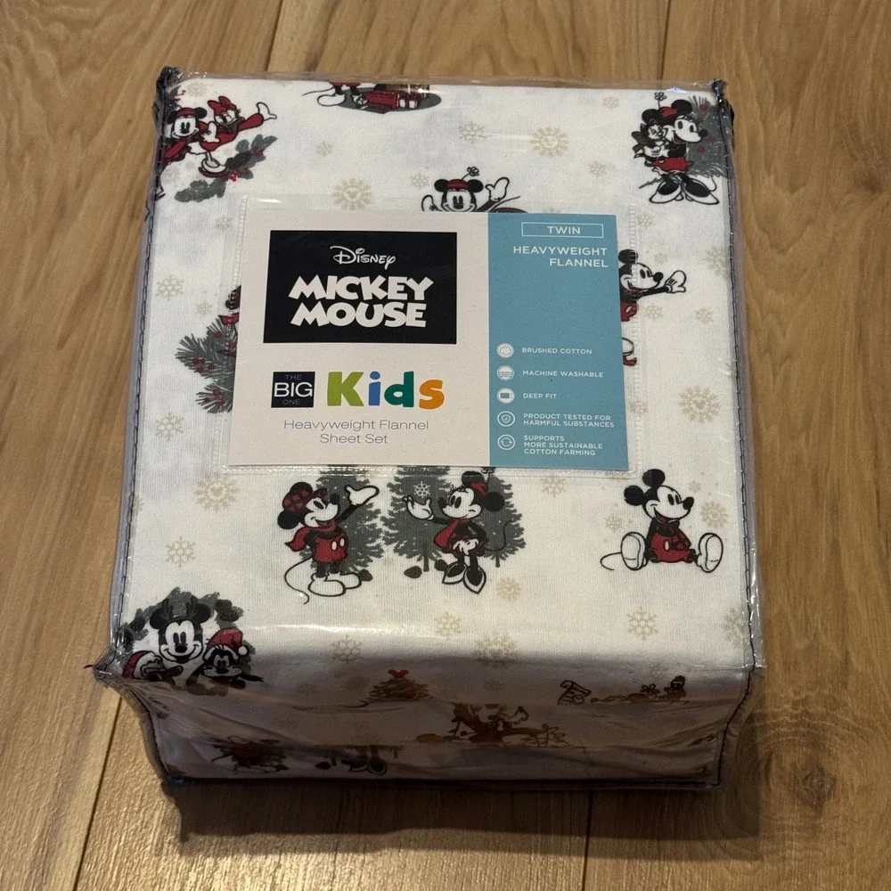 Disney Mickey Mouse The Big One Kids Twin Heavyweight Flannel Sheet Set Yuletide